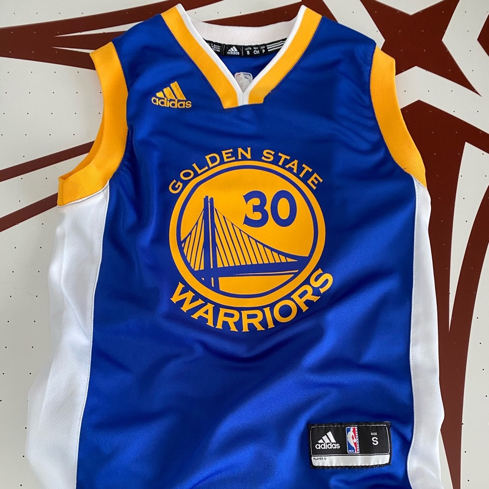 Steph Curry youth basketball jersey.